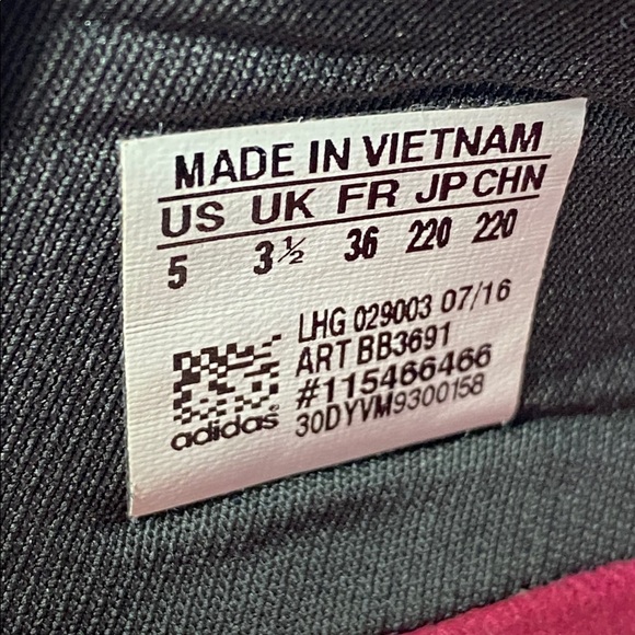 Women’s Adidas NMD R1 Trail - Picture 7 of 10